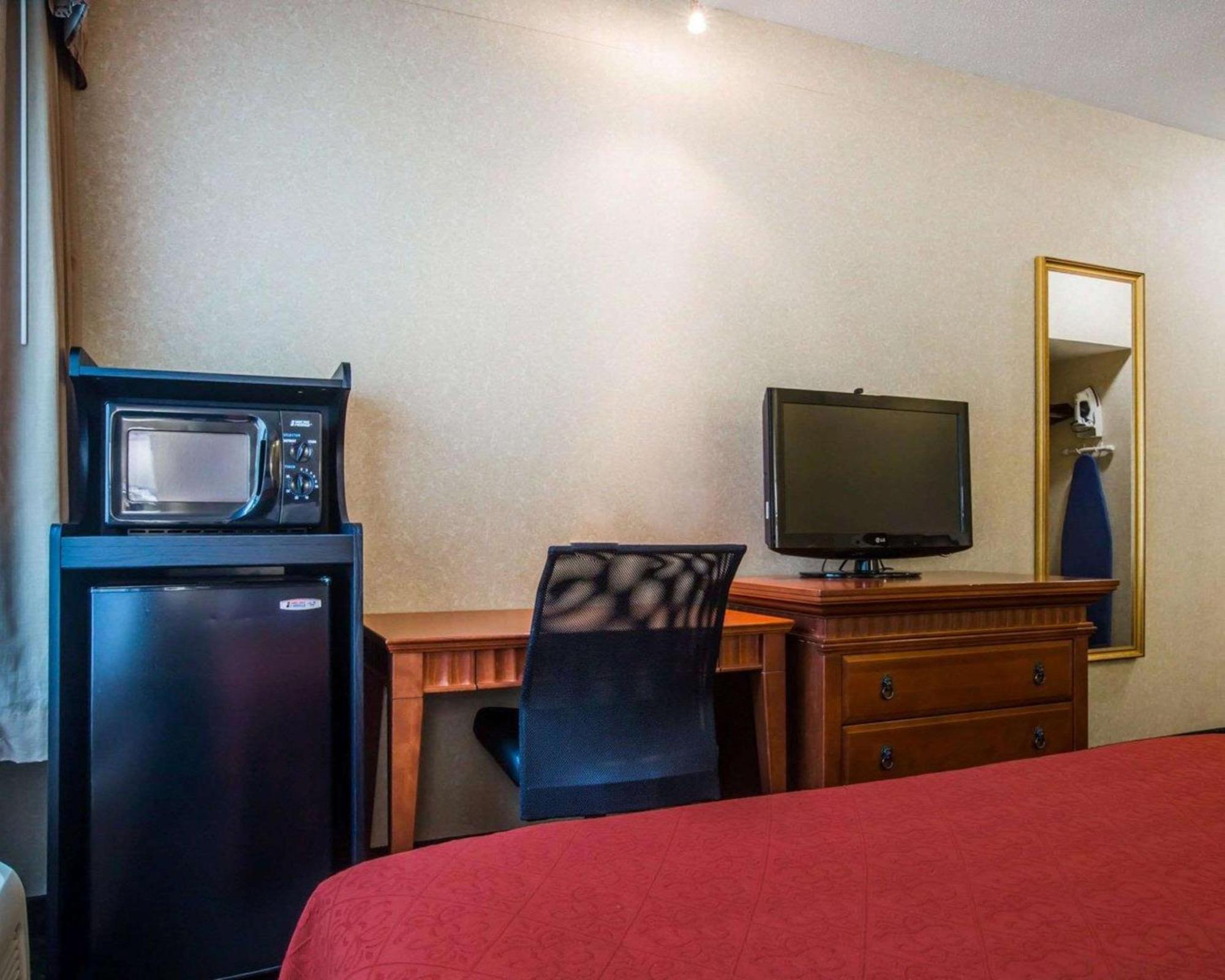 Econo Lodge Glens Falls - Lake George Kültér fotó