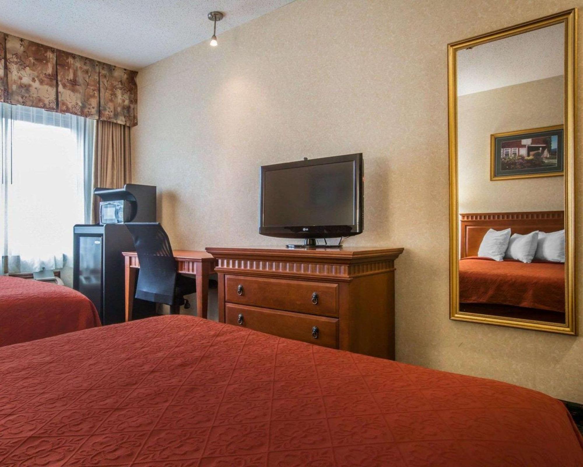 Econo Lodge Glens Falls - Lake George Kültér fotó