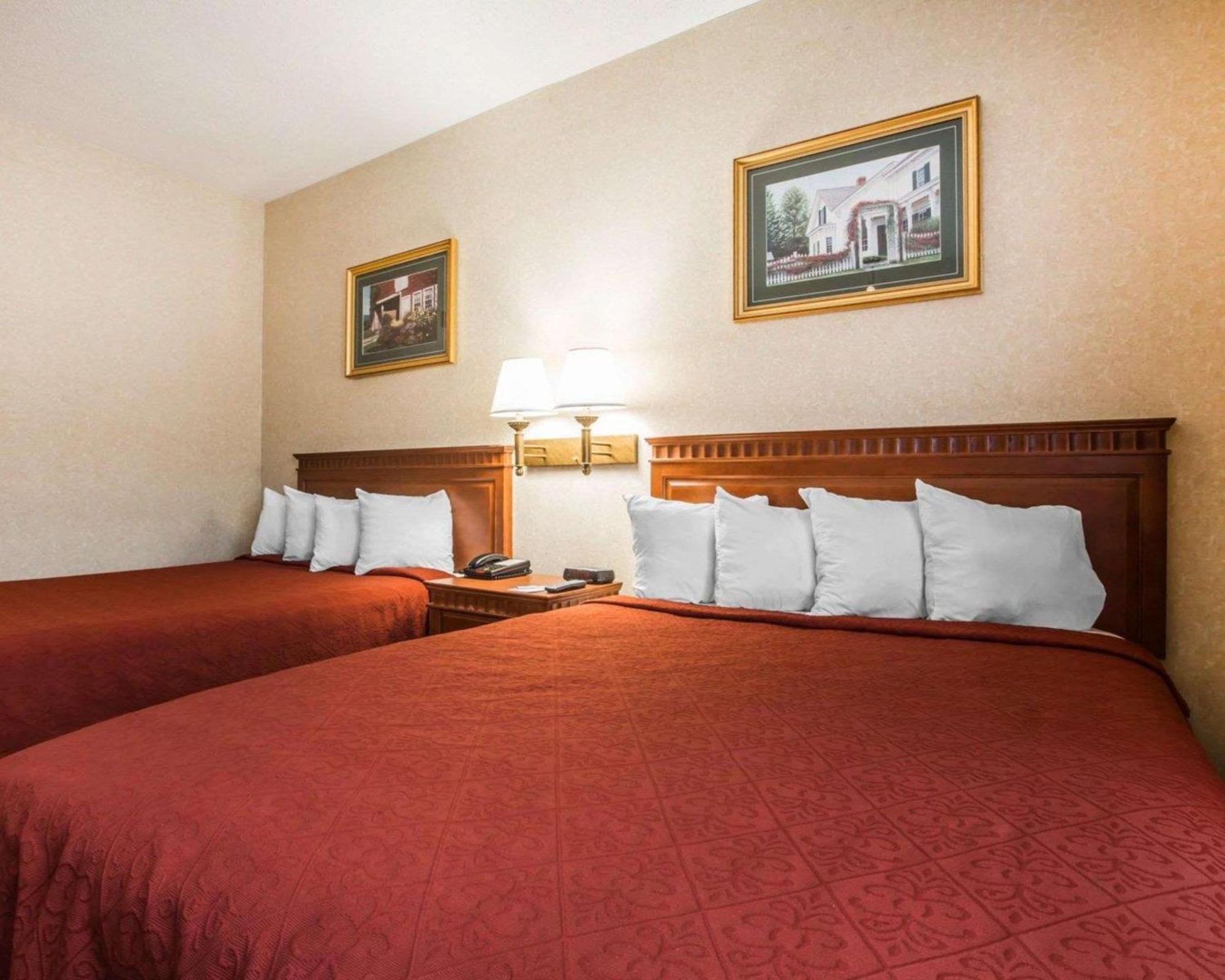 Econo Lodge Glens Falls - Lake George Kültér fotó