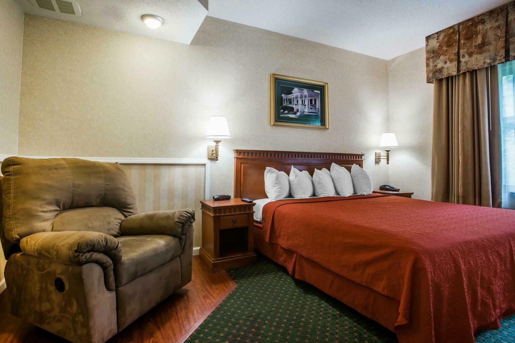 Econo Lodge Glens Falls - Lake George Kültér fotó