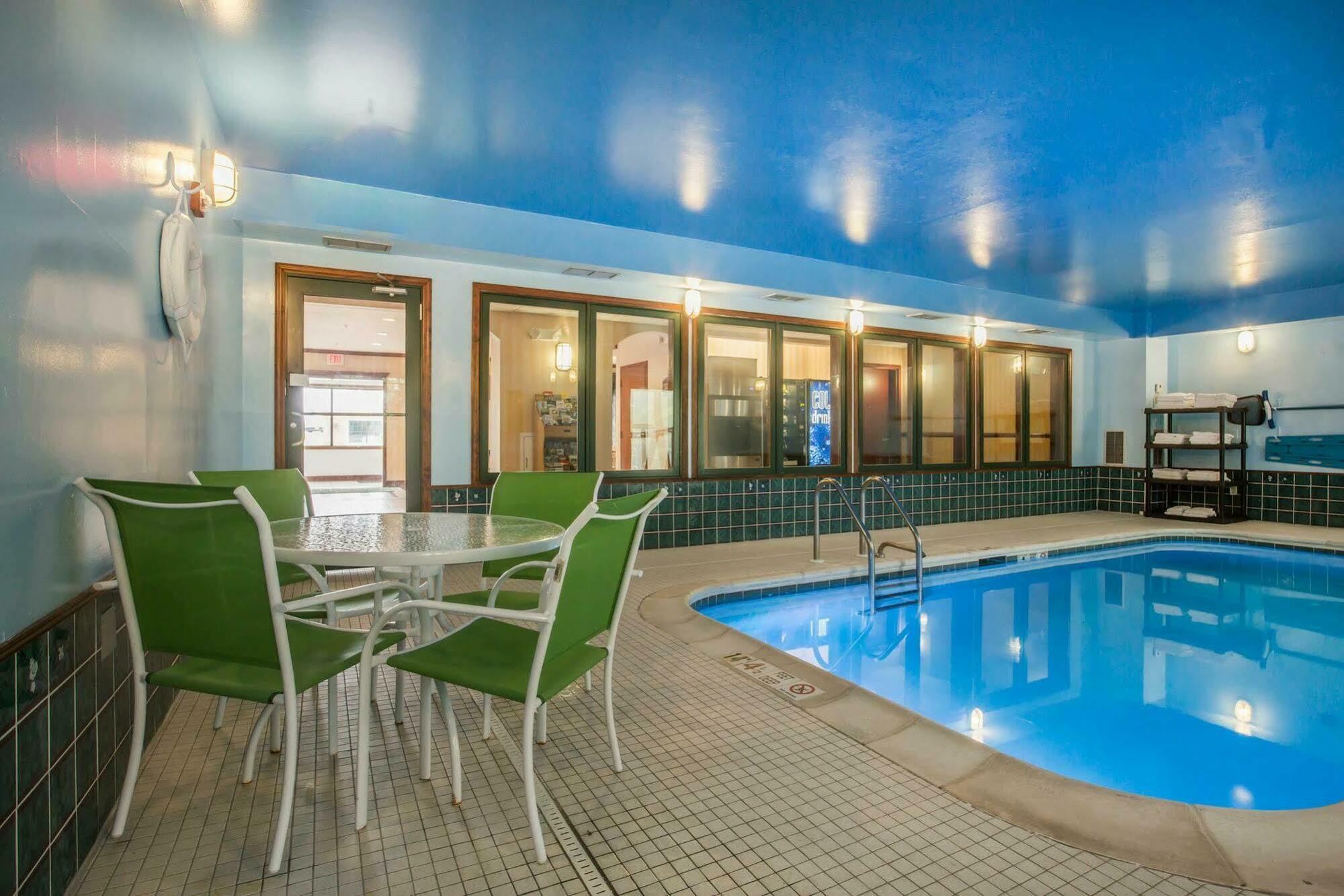 Econo Lodge Glens Falls - Lake George Kültér fotó